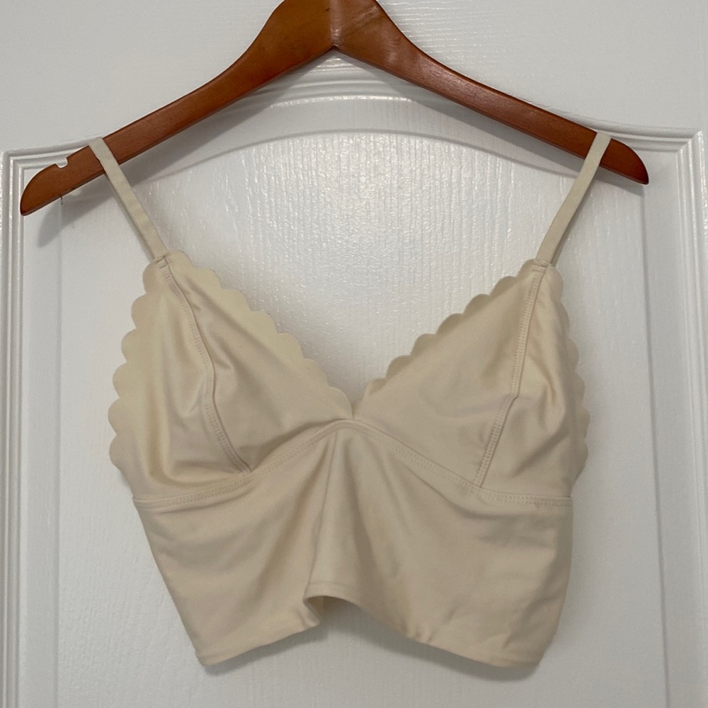 Cream scalloped trim crop top, size medium